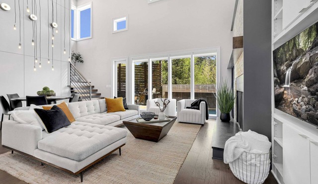 The Spring Retreat | <1mi to Dickson St & UofA