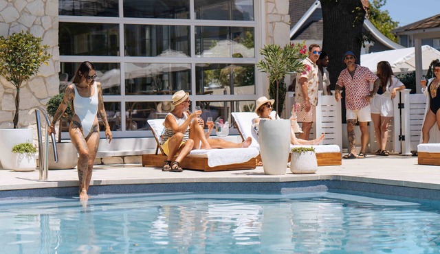 The St Laurent Social Club & Guest Rooms