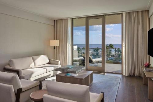 The St. Regis Longboat Key Resort