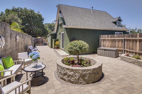 The Storybook Cottage Every Stay Tells a Story!