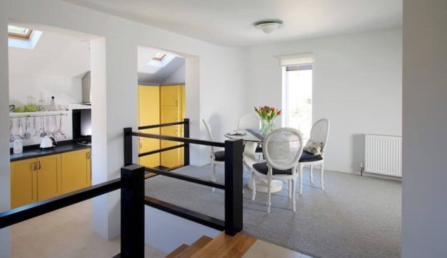 The Stable Barn - Luxury Spacious Open Plan Split Level Cottage for Two