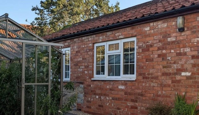 The Stable - cosy, romantic space in a quiet village location