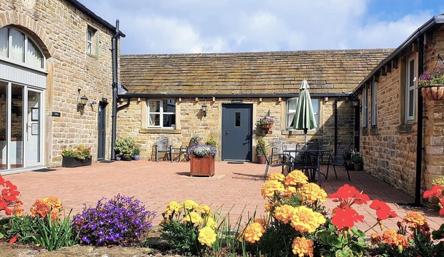 The Stable cottage is in a private rural location 10 mins from the Town centre
