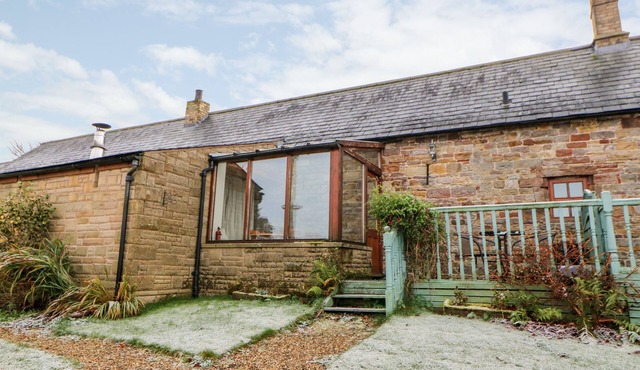 THE STABLE, pet friendly, character holiday cottage in Milton