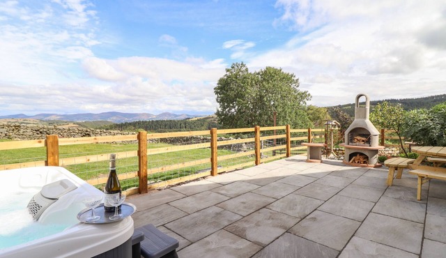 The Stables At Cae Gwyn