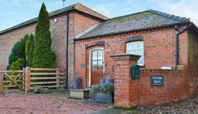 The Stables at Grange Barn