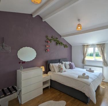 The Stables at Wits End, Hartford