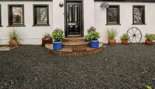 THE STABLES, family friendly, with a garden in Sandhead