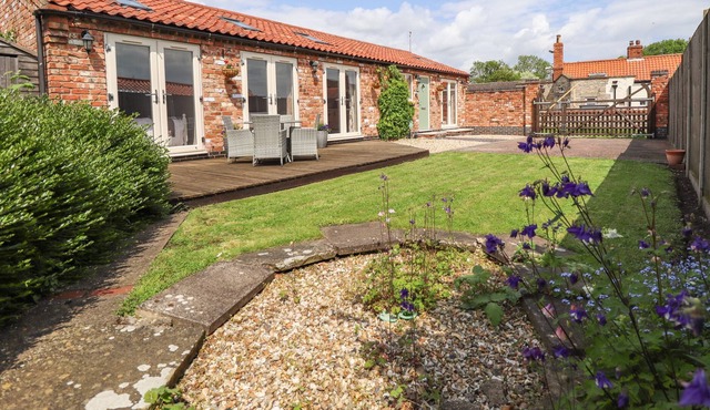 THE STABLES, family friendly, with a garden in Metheringham