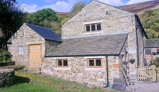 THE STABLES, family friendly, character holiday cottage in Edale