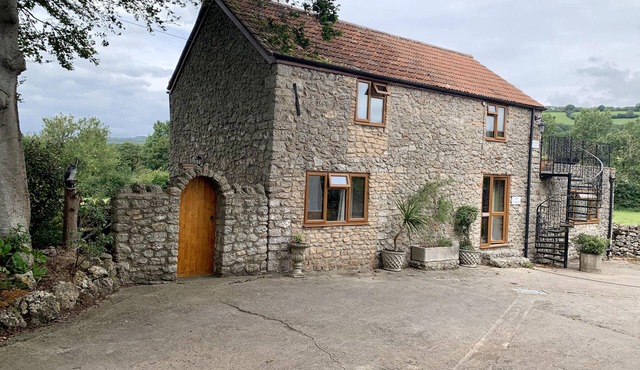 The Stables, Lovely Country Apartment in a Converted Barn