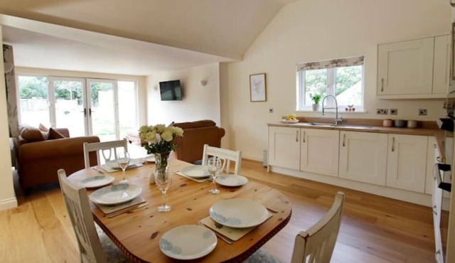 The stables ,rural location and dog friendly