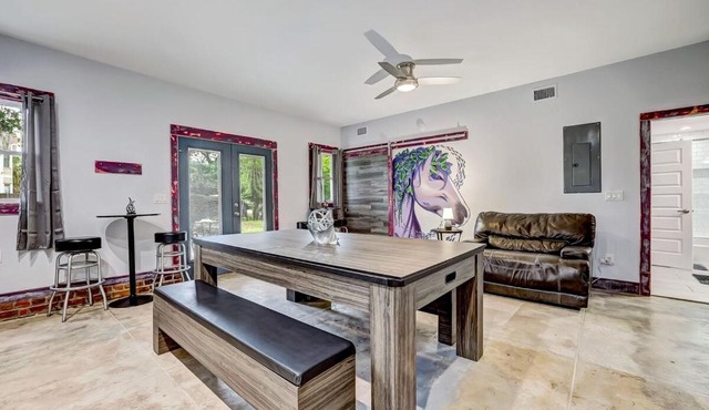 The Staple Apartment Unit 1 - Free parking