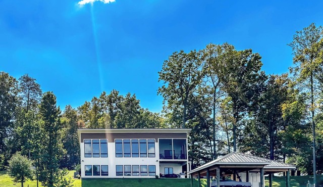 The StarBird: Waterfront with BIG views! LINENS NOW INCLUDED