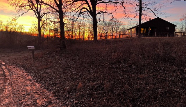 The Stargazer Cabin at Moonhull Mountain — hike-in, hike-out lodging on the OHT
