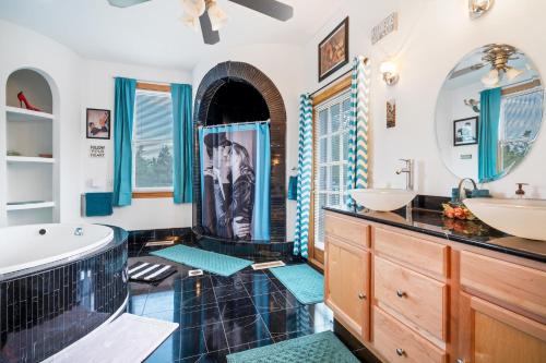 The Starlight Tower Hot Tub Suite with 8-Jet Massage Shower and Amazing Views