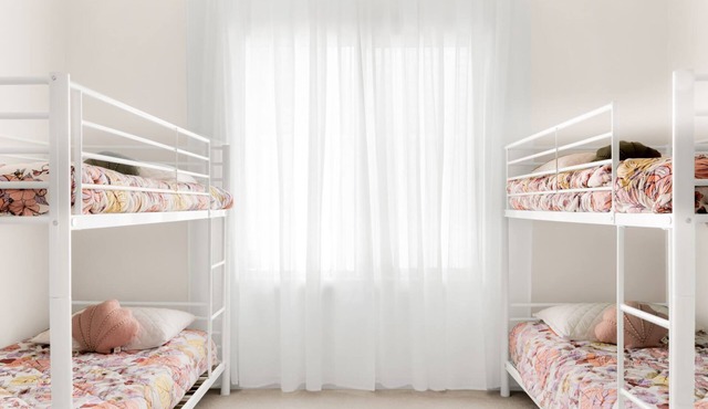 The Stately Way, Wallaroo