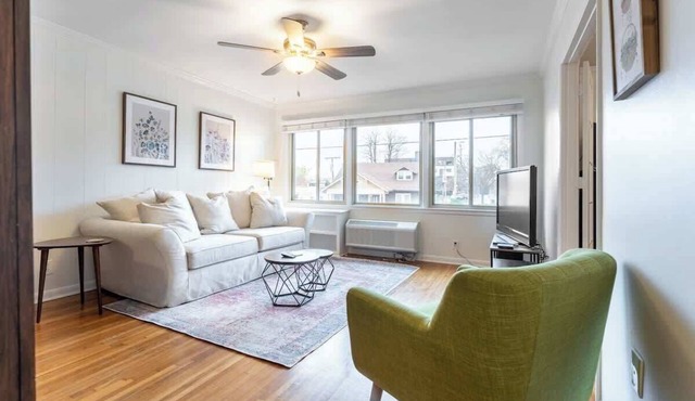 The Stay Awhile Suite - Convenient Monthly Rental