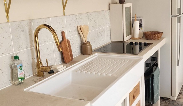 The steeple house in the heart of Mayenne. Peace and quiet