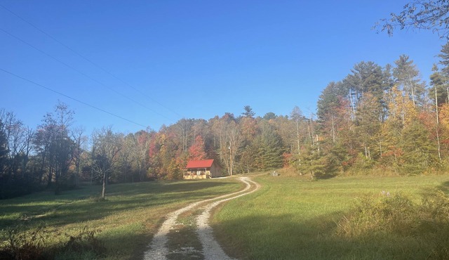 The Stillhouse Cabin, mins from Red River Gorge