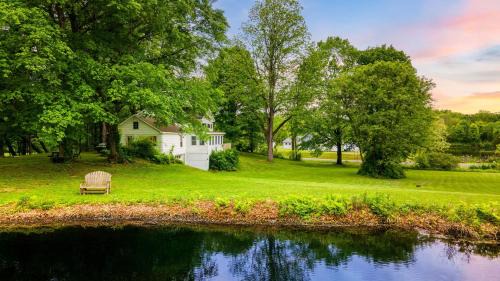 The Stillwater House by AvantStay
