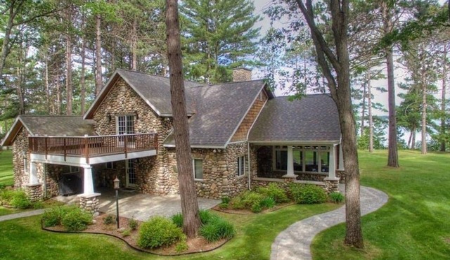 The Stone House Summa