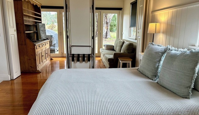 ‘The Storeroom’ Shop out front sleep out back! The Churches Yarck