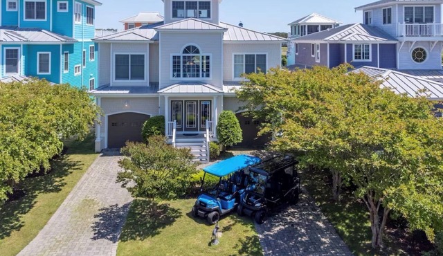 The Strand: Free Golf Carts, Paddle Boards, Tennis & Pool, 1 Blk to Beach