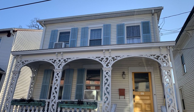 The Strand House with hot tub