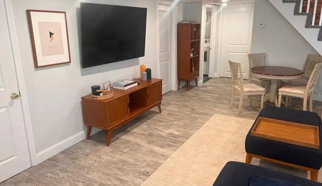 The Strand on the Beachnn