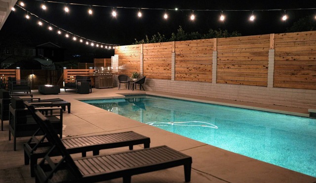 The Stratford : Clean Modern Minimal