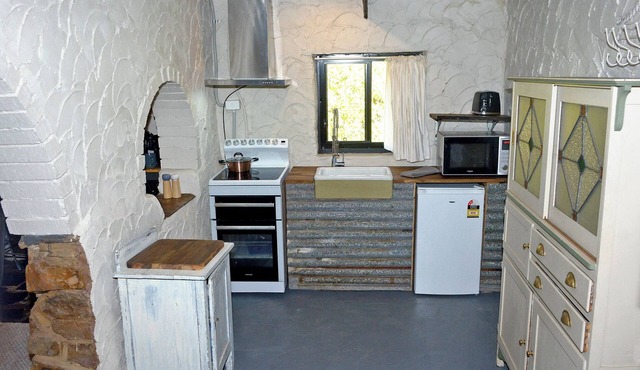 The Studio at Meadowbrook: close to the Barossa and Adelaide Hills wine regions.