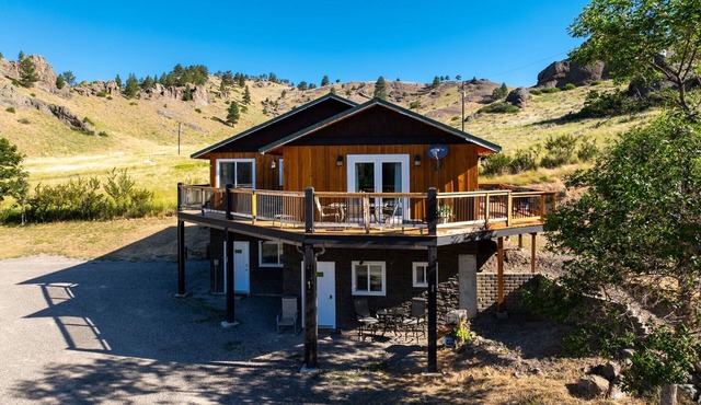 The Studio at Prewett Creek, near Missouri River!