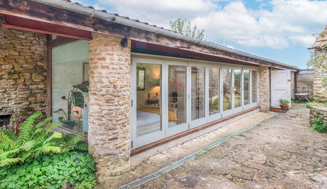 The Studio - UK47872