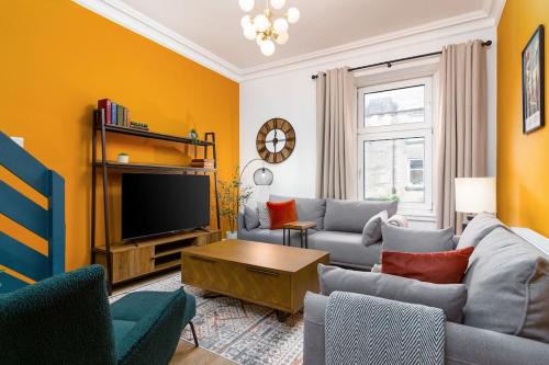 The Stylish 3-Bedroom Maisonette Retreat