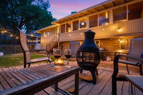 The Sugar House at Fen's Shasta Retreat