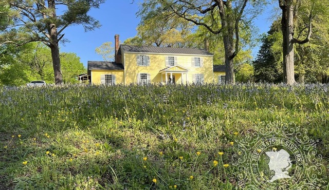 The Sunnyside Sisters Bed and Breakfast, With a Dutch touch.