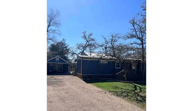 The Sunset Cottage by Lake Somerville