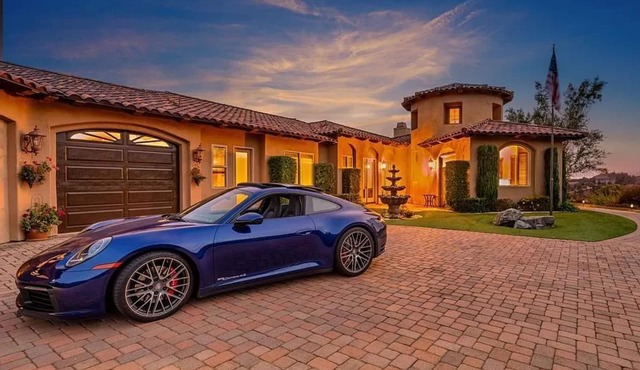 The Sunset House nSan Diego country living close to the beach!