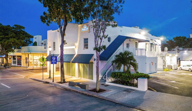 The Sunset Inn-South Miami