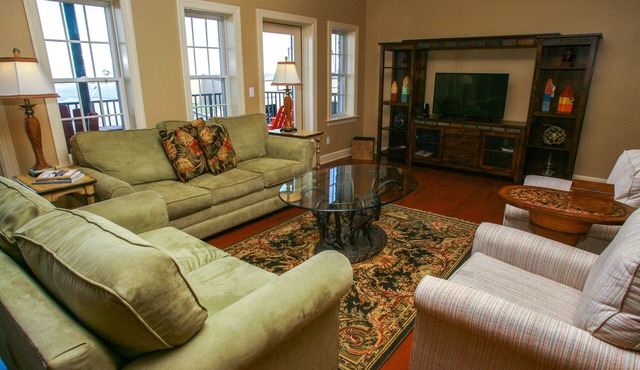 The Swan, Bay & River Views, Private Elevator!