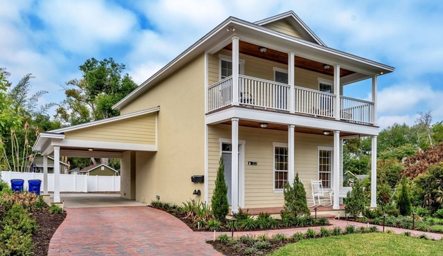 The Swan & Scholar House - 3BR/2.5 Bath