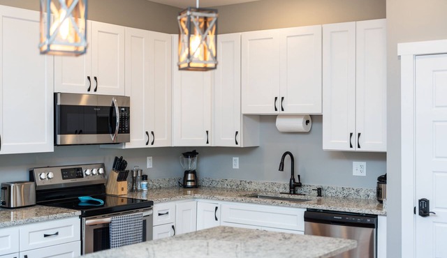 The Swaying Oasis: near JMU & Massanutten. Book Your Perfect Stay!