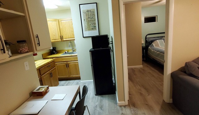 "the Sweet", close to downtown, beaches, parks, colleges, airports & hospitals.