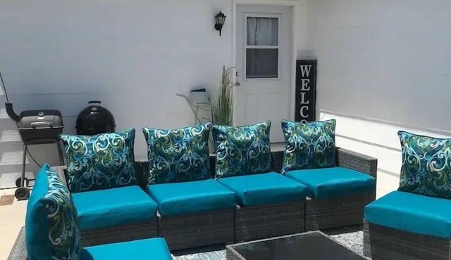 The Sweet Peach Studio Apartment
