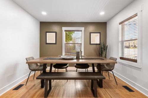 The Sweet Retreat Accessible Historic Home