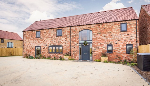 The Sycamores, Ashlin Farm Barns