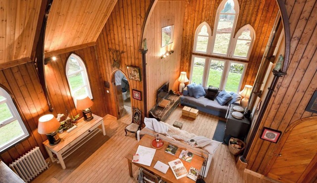 The Tabernacle, Design-led Converted Chapel with Hot Tub, Highland Perthshire