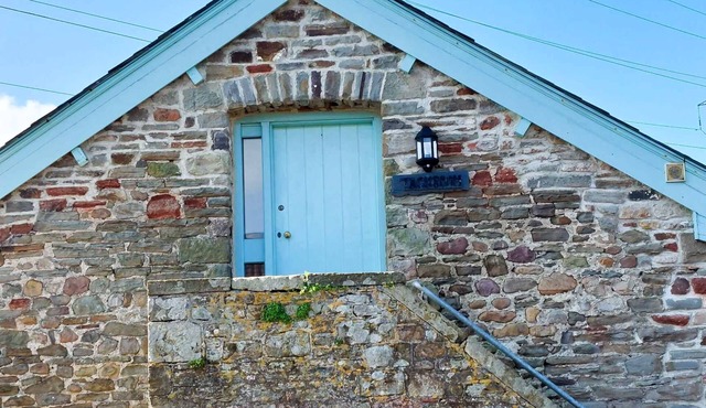 The Tack Room - Tyn Cellar Barns