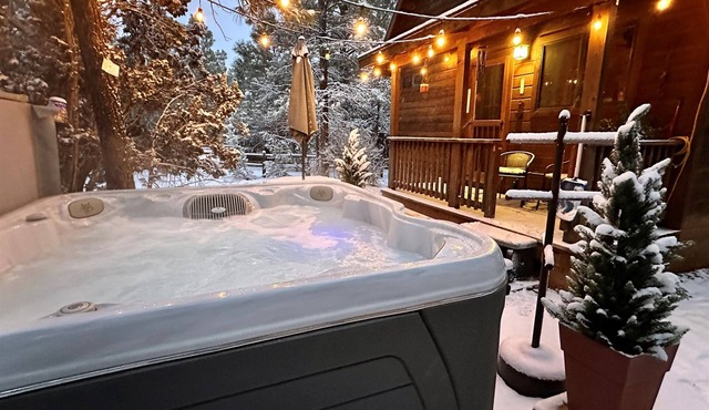 The Tamarack | Spa, Updated Décor, Pet Friendly!